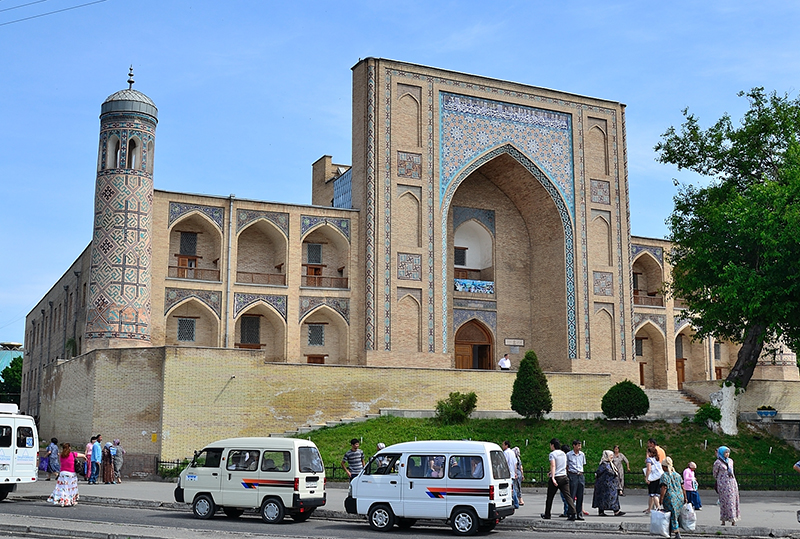 Chorsu Bazaar & Kukeldash Madrasah